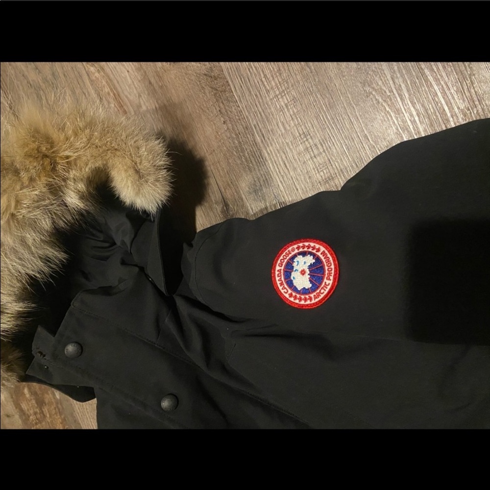 Canada Goose Jacket - Picture 6 of 14